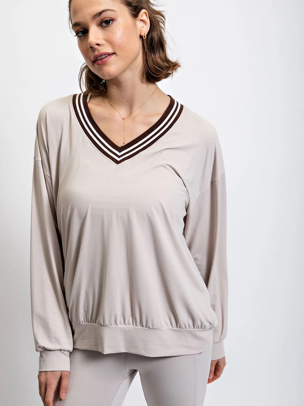 RAE MODE - NWOT-V-Neck Pullover Top in Light Beige with Chocolate Trim